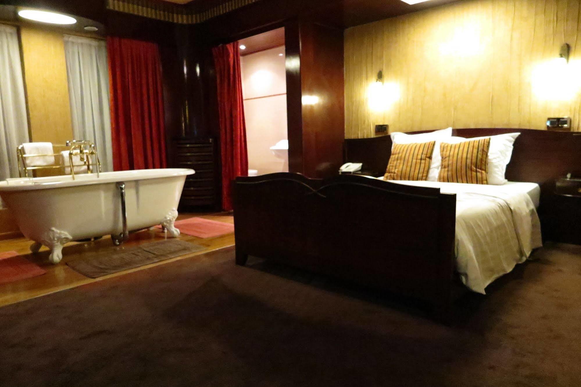 Hotel Esperance บรัสเซลส์ ภายนอก รูปภาพ